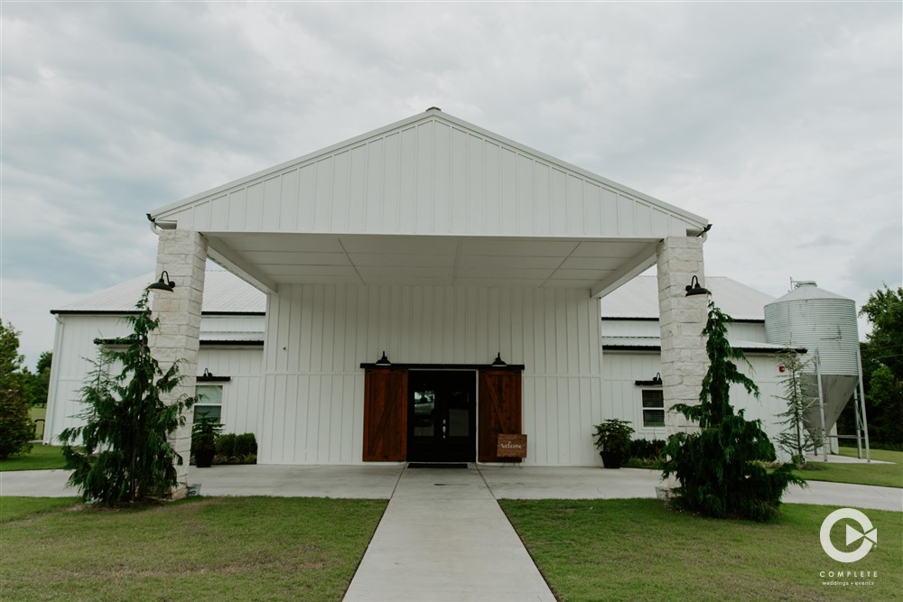 810 Ranch Barn Doors