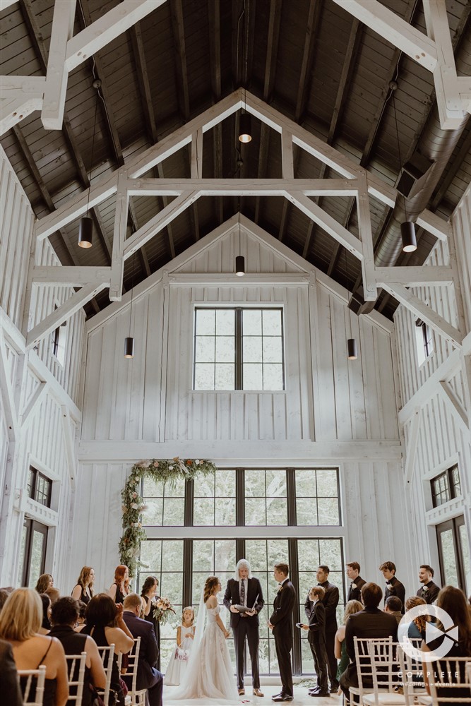 Ceremony in The Black Barn Spain Ranch